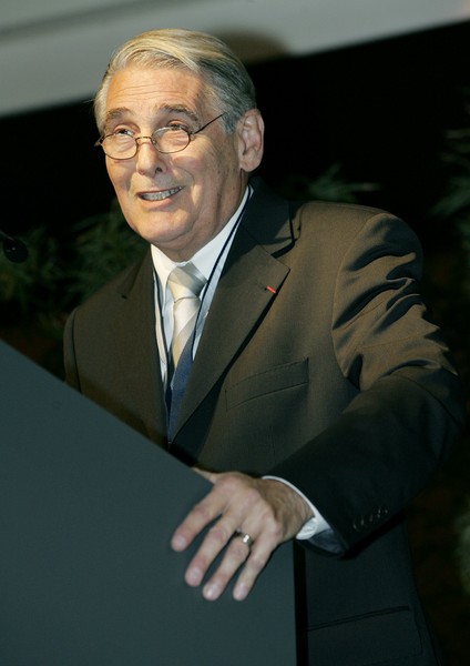 SYMPOSIUMQ005.jpg