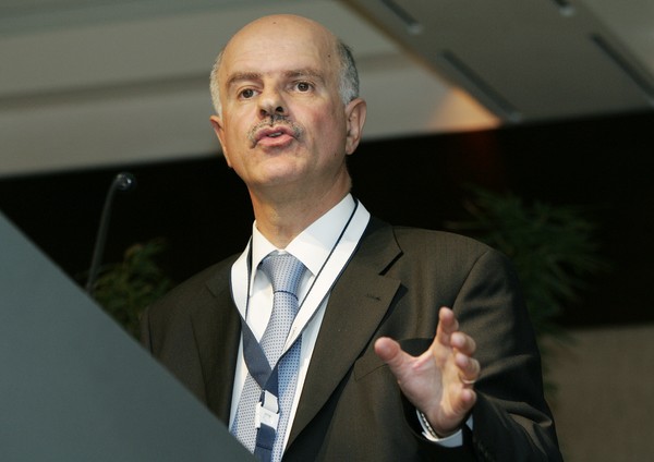 SYMPOSIUMQ023.jpg