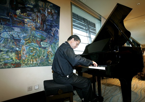 SYMPOSIUMQ077.jpg